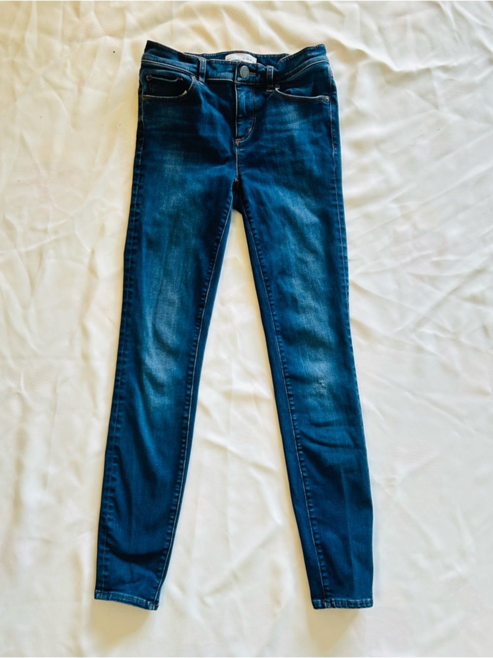 GUC Loft Size 2/ 26” Dark Wash Bootcut Ankle Skinny Jeans High Rise Cotton Blend